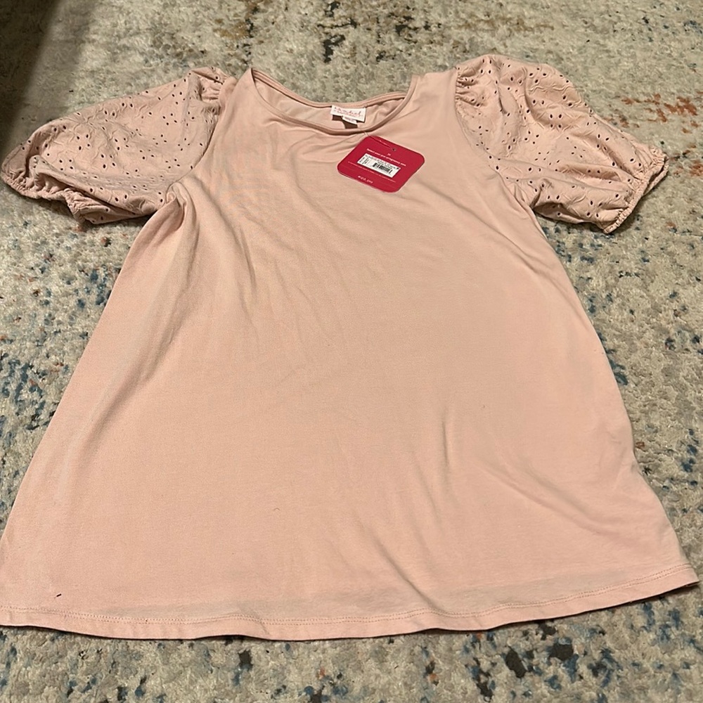 Isabel Maternity Shirt Size Small NWT